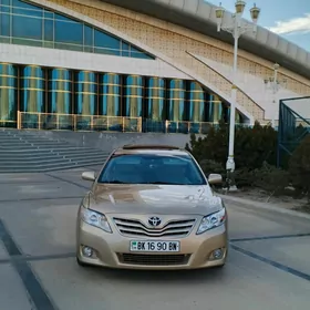 Toyota Camry 2011