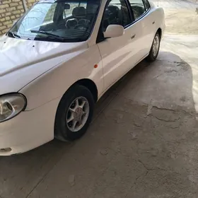 Daewoo Leganza 1998