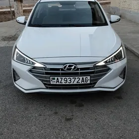 Hyundai Elantra 2019