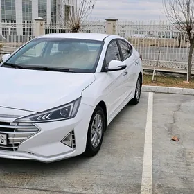 Hyundai Elantra 2019