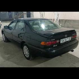 Toyota Camry 1999