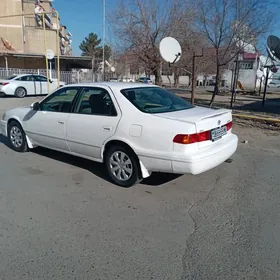 Toyota Camry 2000