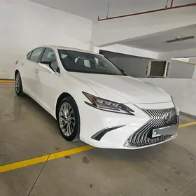 Lexus ES 350 2019