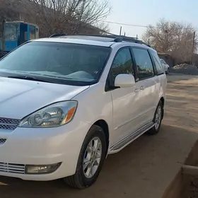 Toyota Sienna 2005