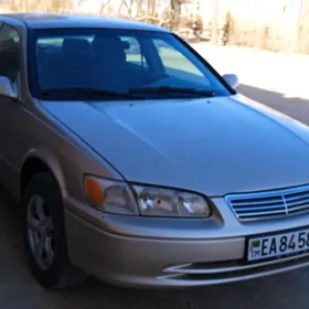 Toyota Camry 2000