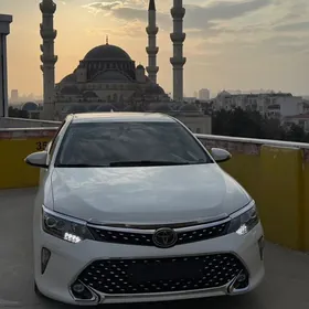 Toyota Camry 2017