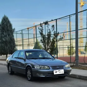 Toyota Camry 2000