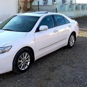 Toyota Camry 2011