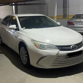 Toyota Camry 2016