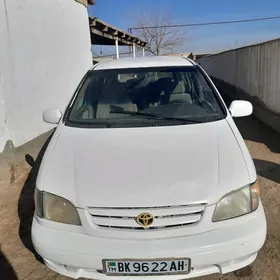 Toyota Sienna 2001