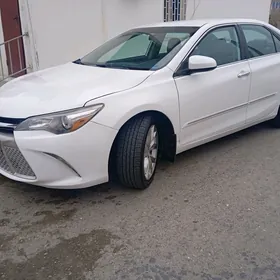 Toyota Camry 2016