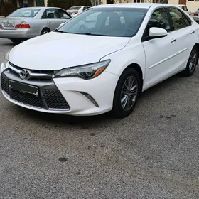 Toyota Camry 2016