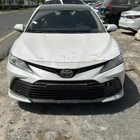 Toyota Camry 2023