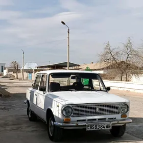 Lada 2104 1986