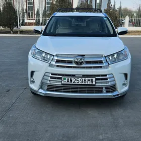 Toyota Highlander 2019