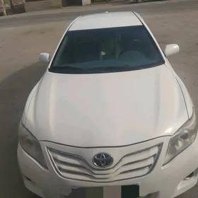 Toyota Camry 2010