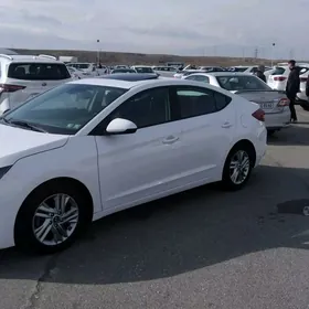 Hyundai Elantra 2019