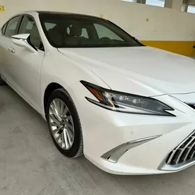 Lexus ES 350 2022