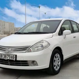 Nissan Versa 2010