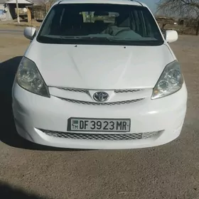 Toyota Sienna 2008