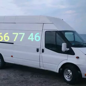 Ýükleri Ford Tranzitde daşaň