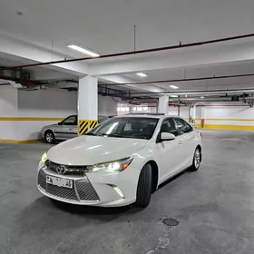 Toyota Camry 2016