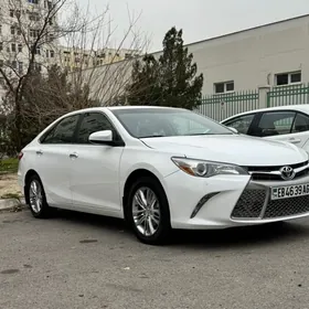 Toyota Camry 2017