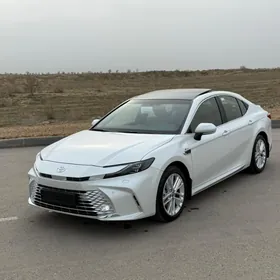 Toyota Camry 2024