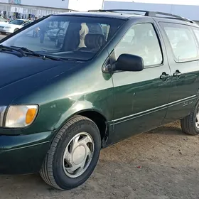 Toyota Sienna 2000