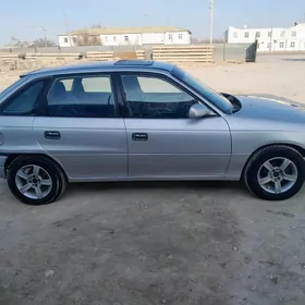 Opel Astra 1993