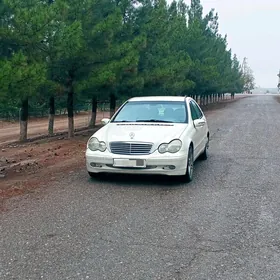 Mercedes-Benz C-Class 2001