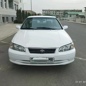 Toyota Camry 2001