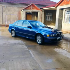 BMW E39 2002