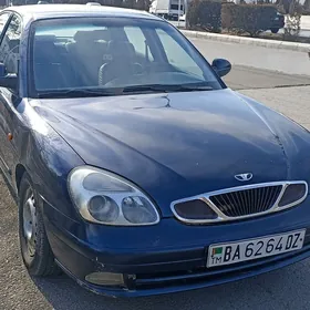 Daewoo Nubira 2000