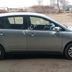 Nissan Versa 2010