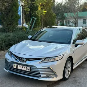 Toyota Camry 2023