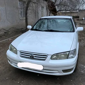 Toyota Camry 2000