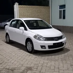 Nissan Versa 2010