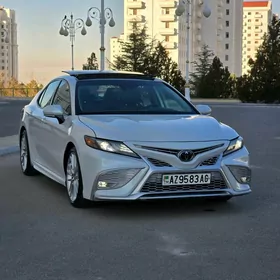 Toyota Camry 2020