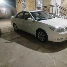 Toyota Camry 2004