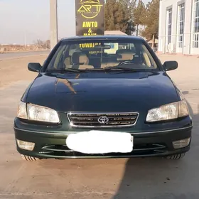 Toyota Camry 1999