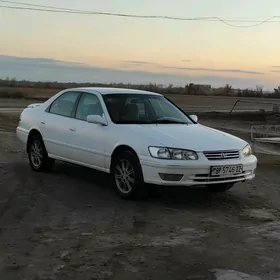 Toyota Camry 2000