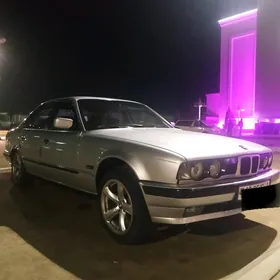 BMW E34 1990