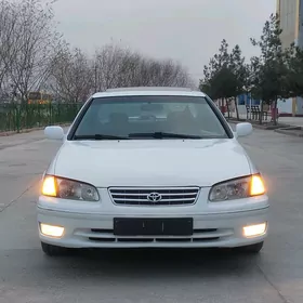 Toyota Camry 2000