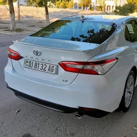 Toyota Camry 2018