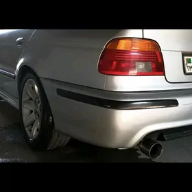 BMW E39 1999