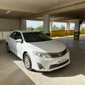 Toyota Camry 2013