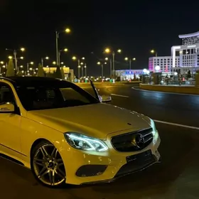 Mercedes-Benz E-Class 2012