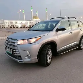 Toyota Highlander 2019