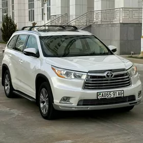 Toyota Highlander 2016